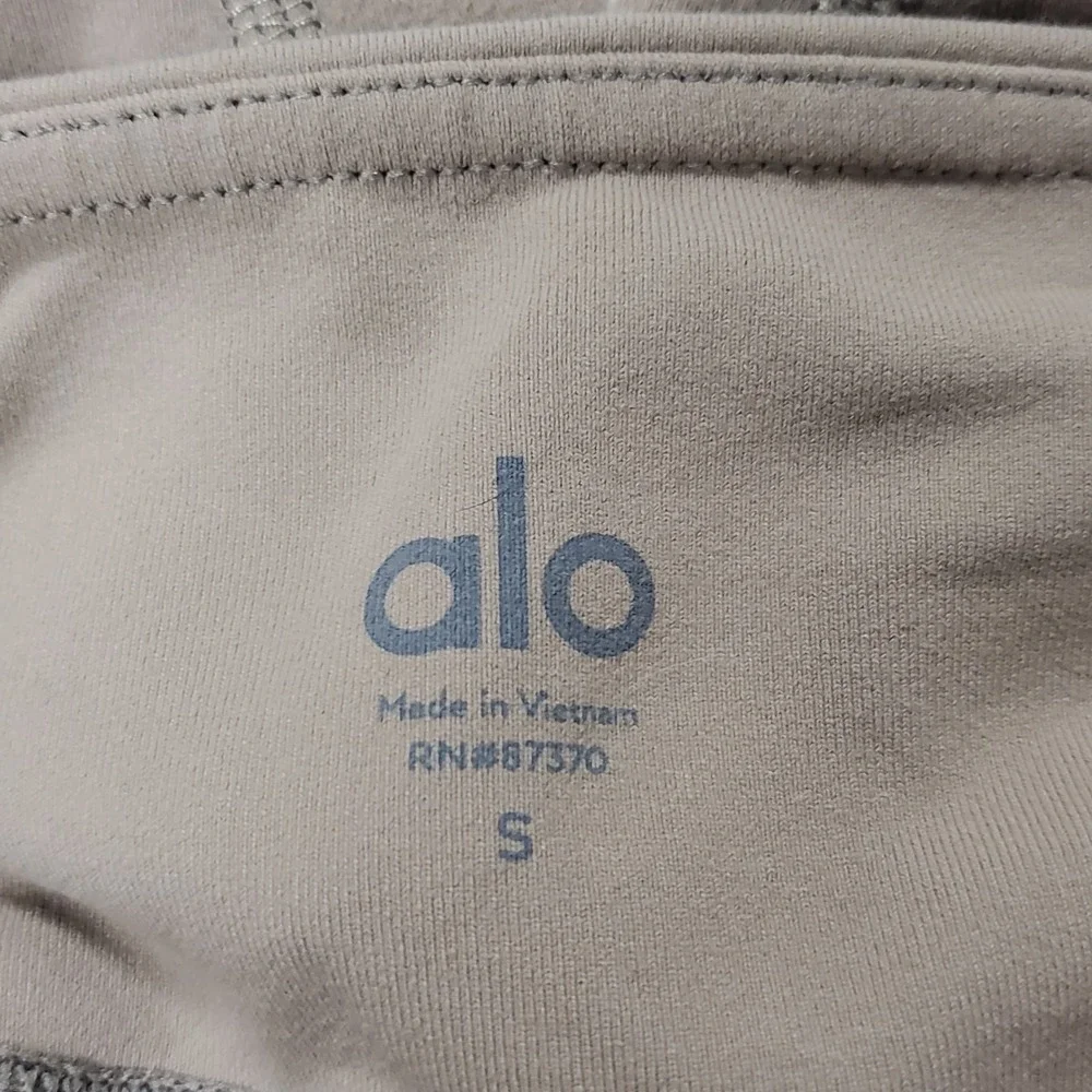 Alo Womens Stacked Pull On Tapered Leggings Size S Beige Low Rise Athletic Gym